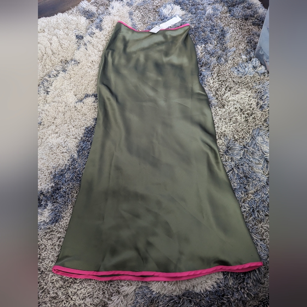 Green silky Topshop skirt